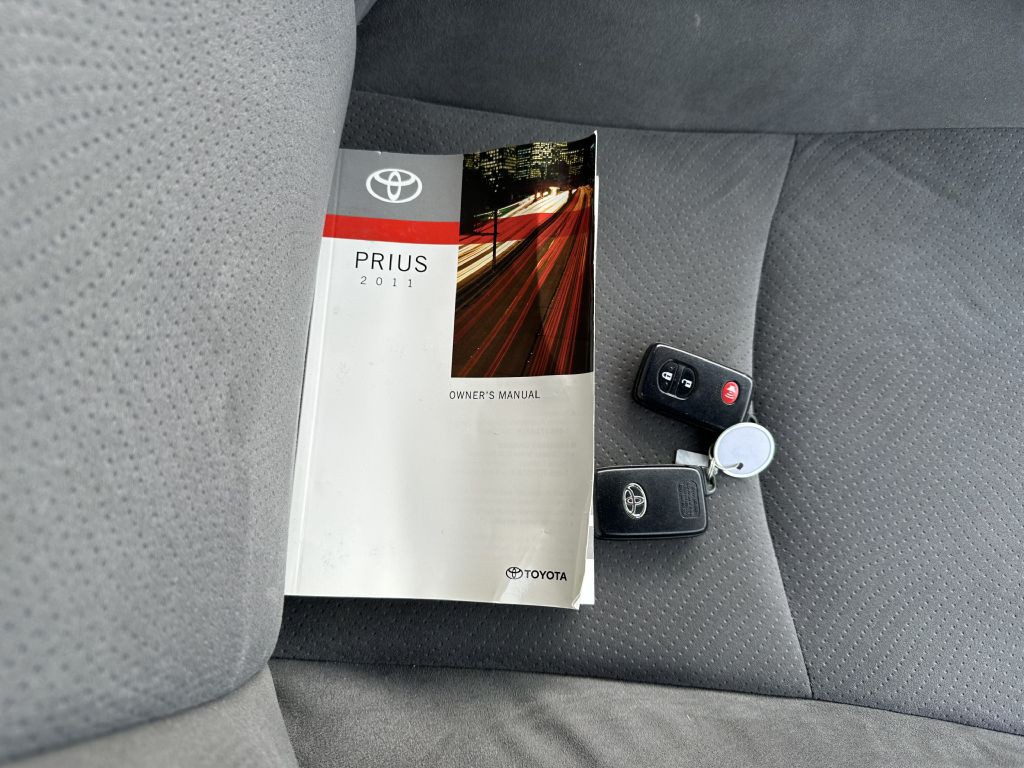 2011 Toyota Prius Image 26