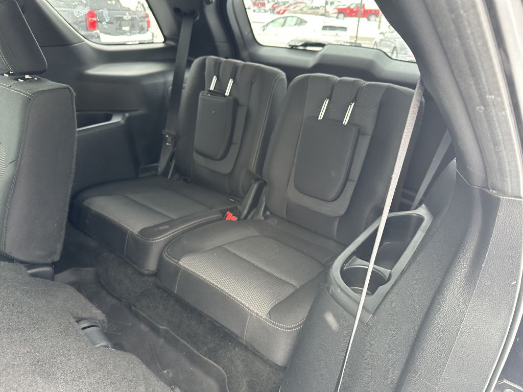 2017 Ford Explorer Image 15