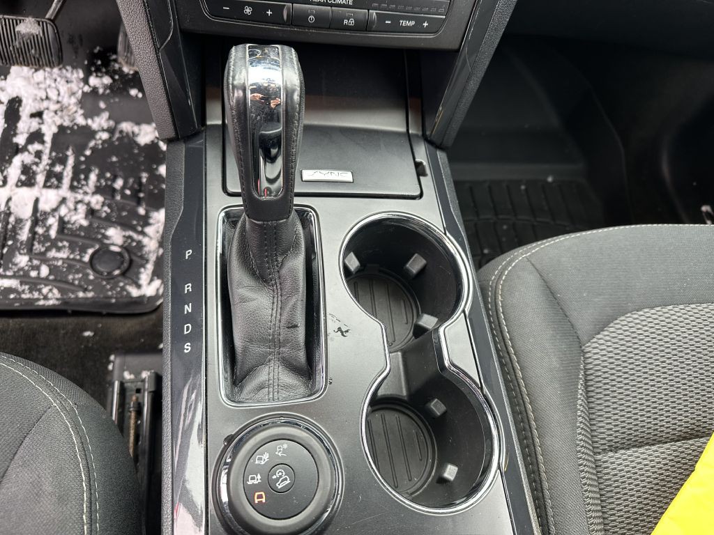 2017 Ford Explorer Image 21