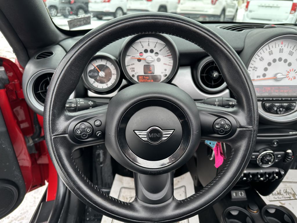 2013 MINI Cooper Image 10