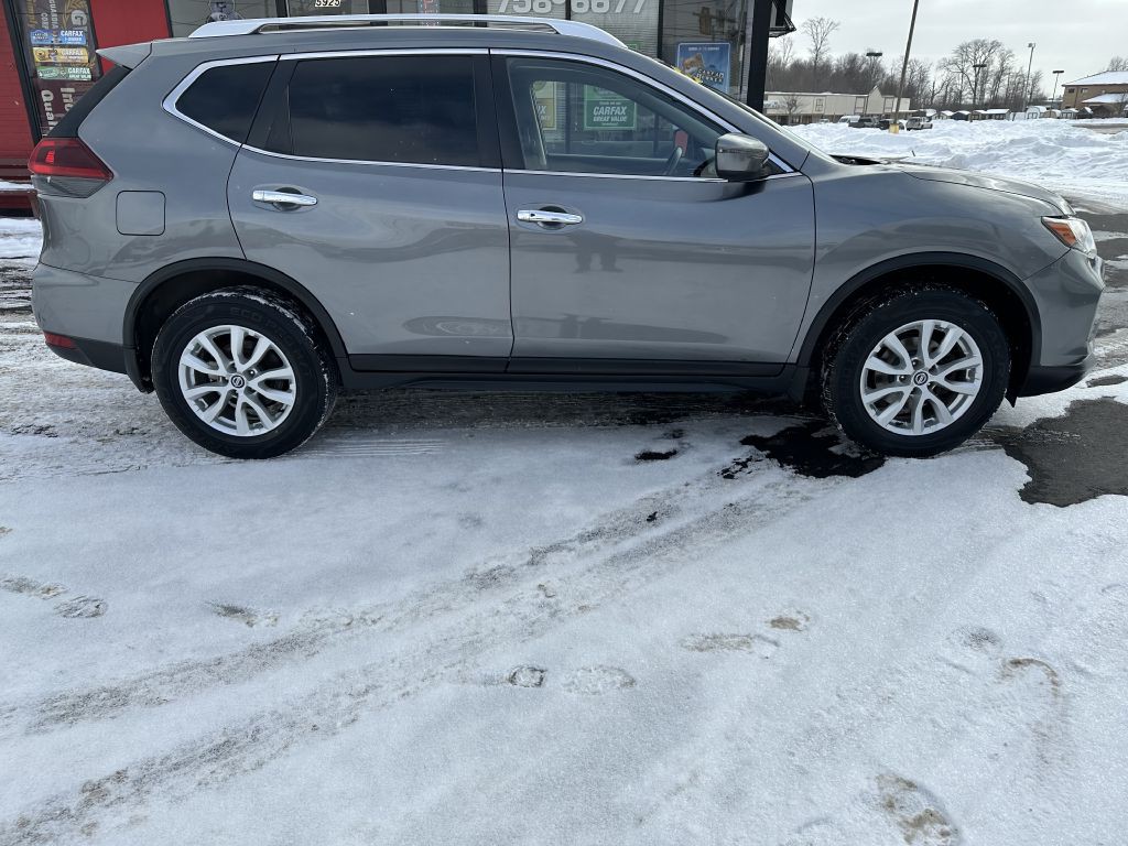2018 Nissan Rogue Image 8
