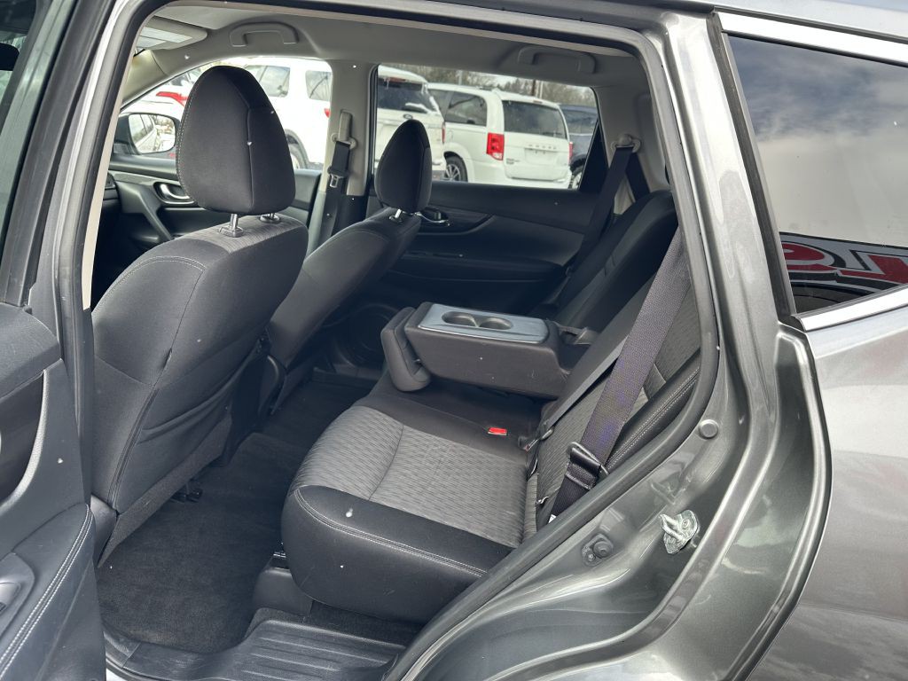 2018 Nissan Rogue Image 14