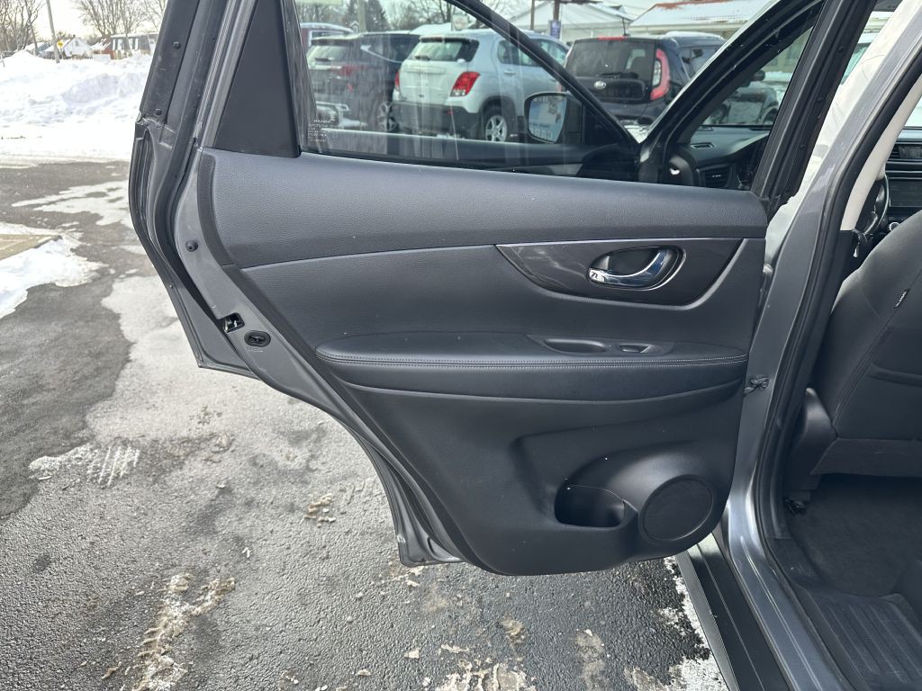 2018 Nissan Rogue Image 22