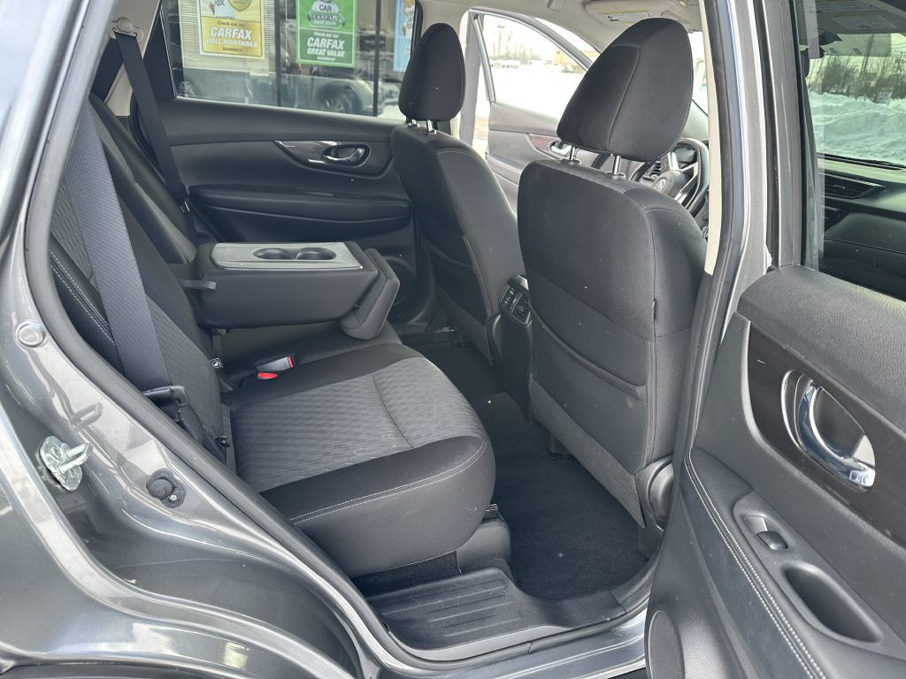 2018 Nissan Rogue Image 27