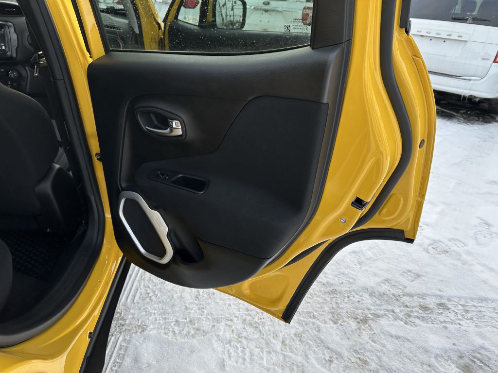 2018 Jeep Renegade Image 30