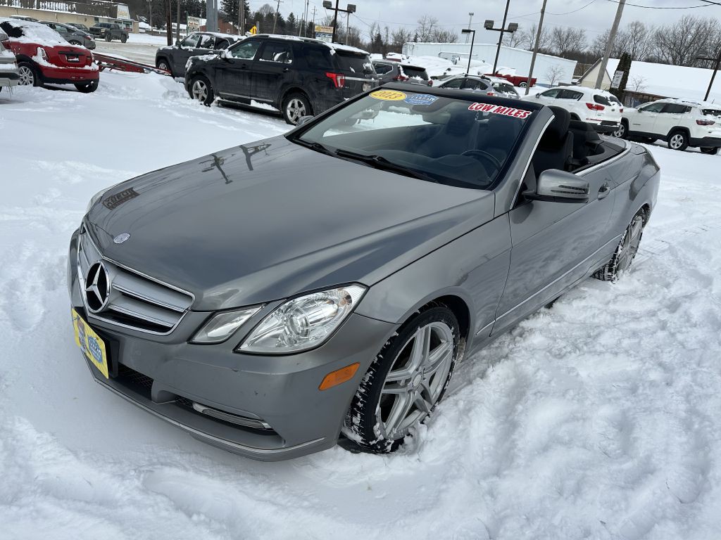 2013 Mercedes-Benz E-Class Image 2