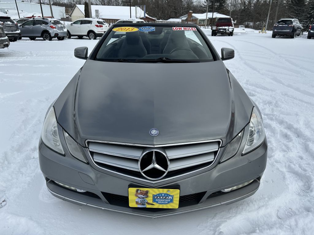 2013 Mercedes-Benz E-Class Image 3