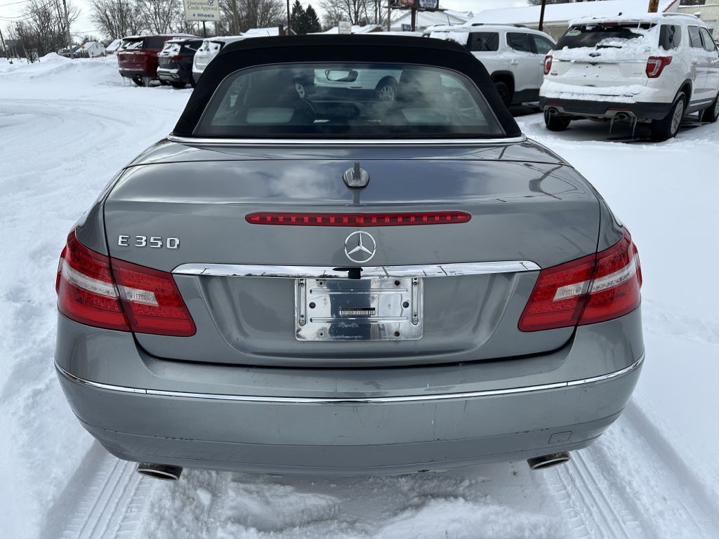 2013 Mercedes-Benz E-Class Image 11