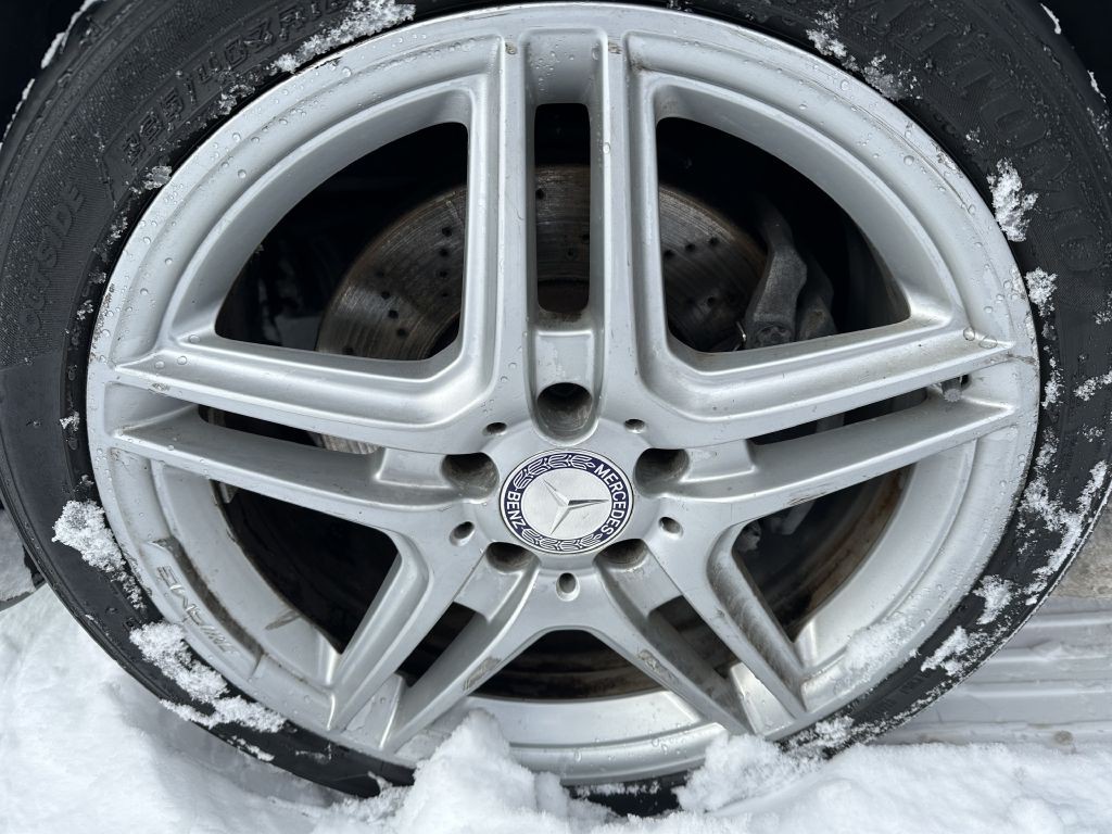 2013 Mercedes-Benz E-Class Image 24