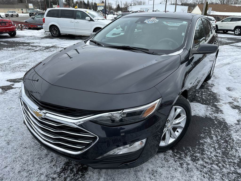 2023 Chevrolet Malibu Image 2
