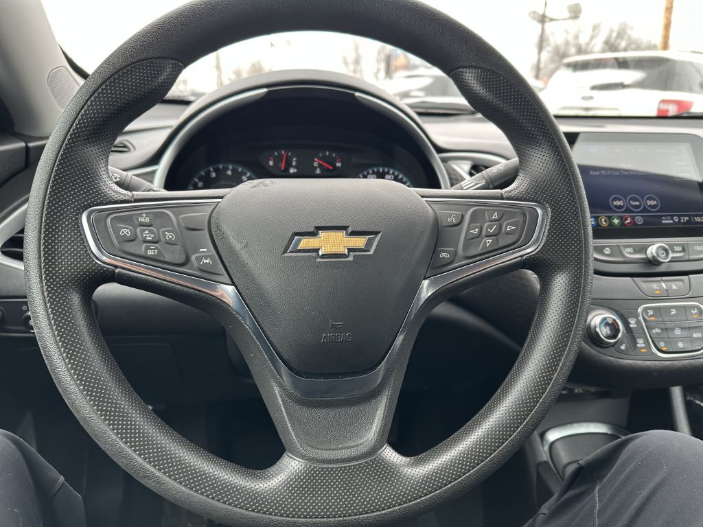 2023 Chevrolet Malibu Image 10