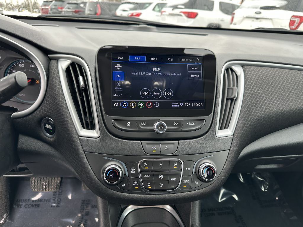 2023 Chevrolet Malibu Image 18