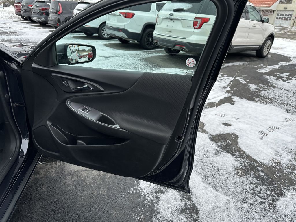 2023 Chevrolet Malibu Image 27