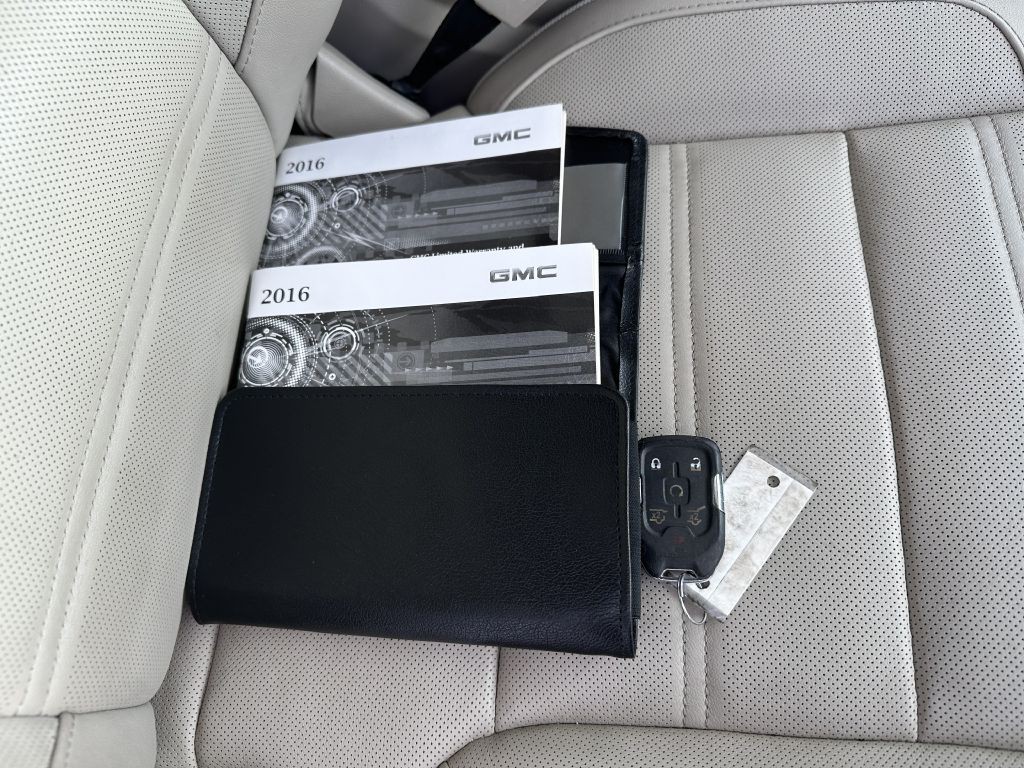 2016 GMC Yukon Image 26