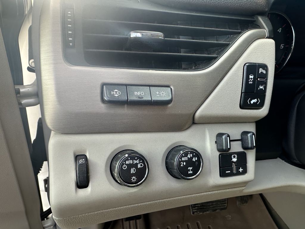 2016 GMC Yukon Image 30