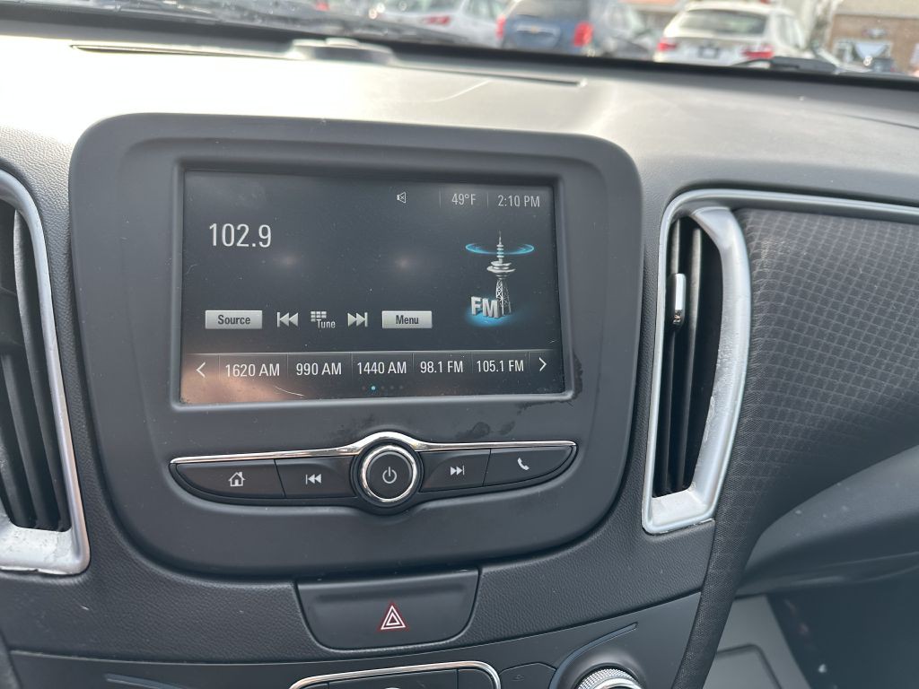 2017 Chevrolet Malibu Image 17