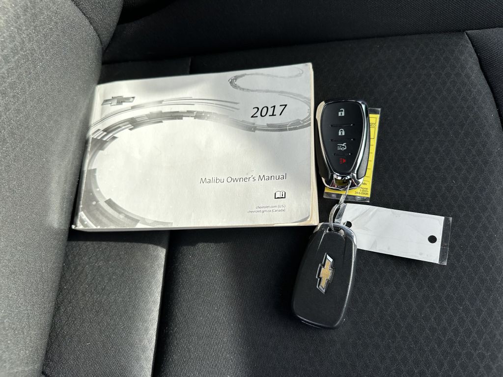 2017 Chevrolet Malibu Image 29