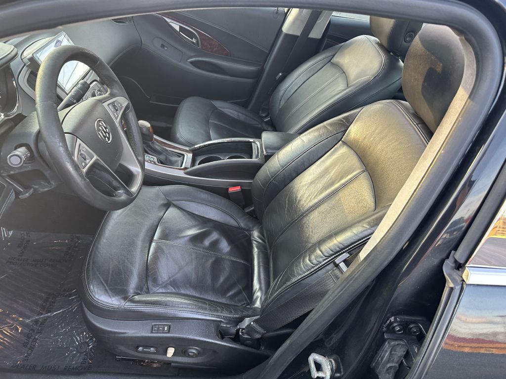 2012 Buick Lacrosse Image 11