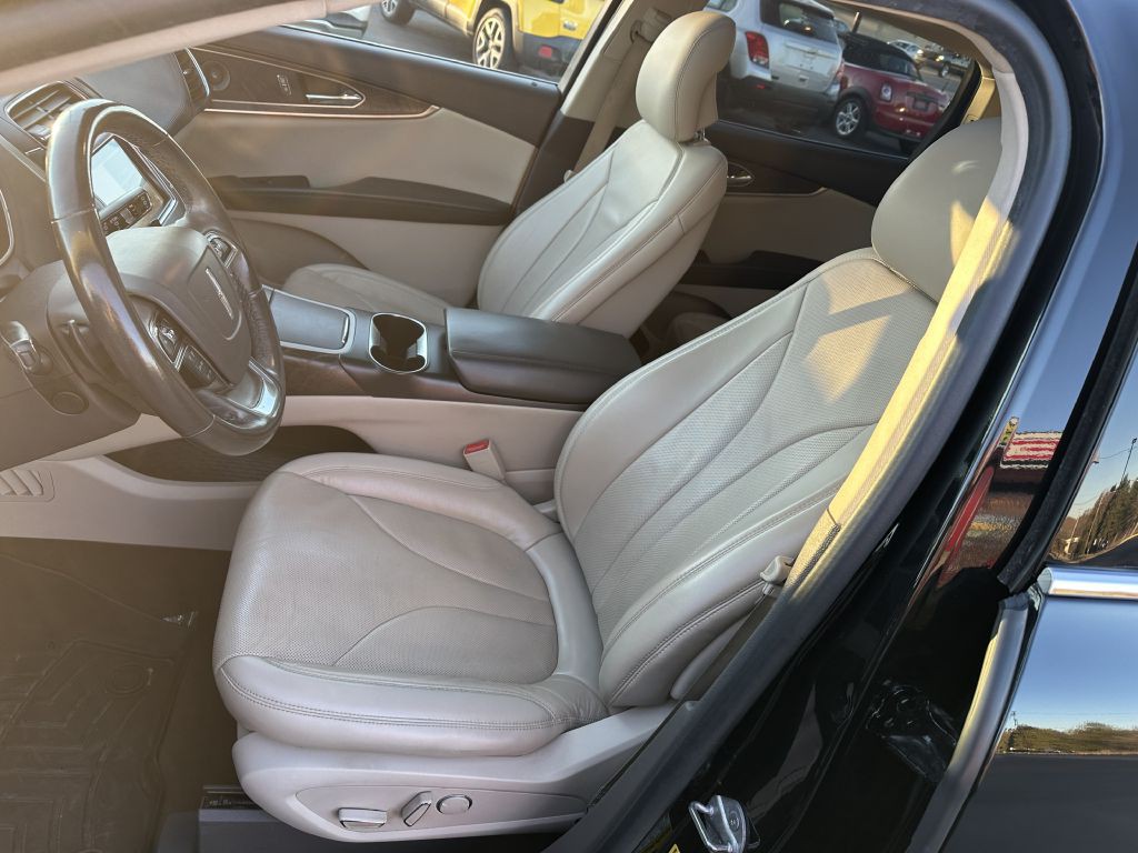 2019 Lincoln Nautilus Image 13