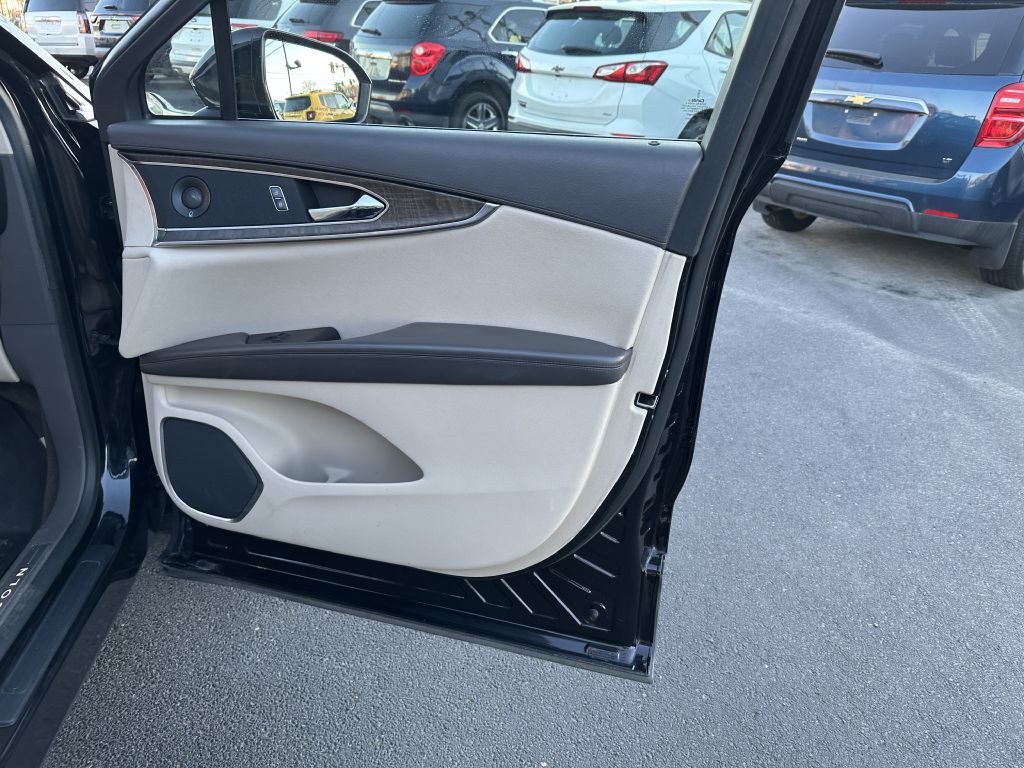 2019 Lincoln Nautilus Image 27