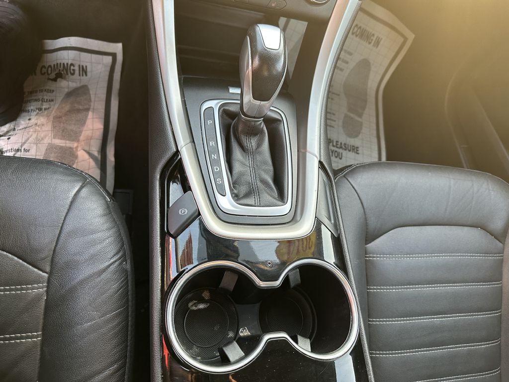 2014 Ford Fusion Image 16