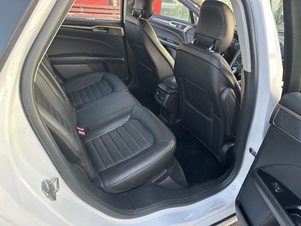 2014 Ford Fusion Image 21