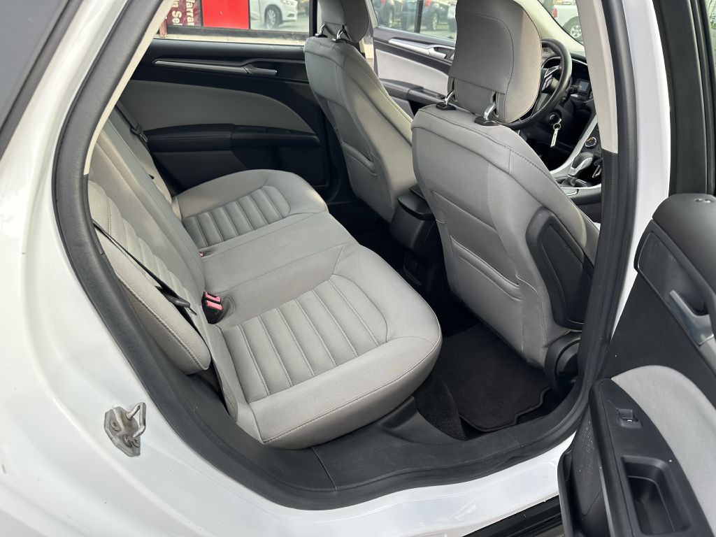 2014 Ford Fusion Image 25