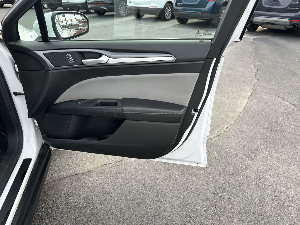 2014 Ford Fusion Image 26