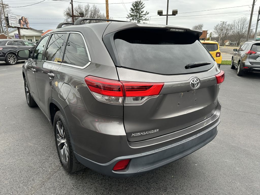 2017 Toyota Highlander Image 4