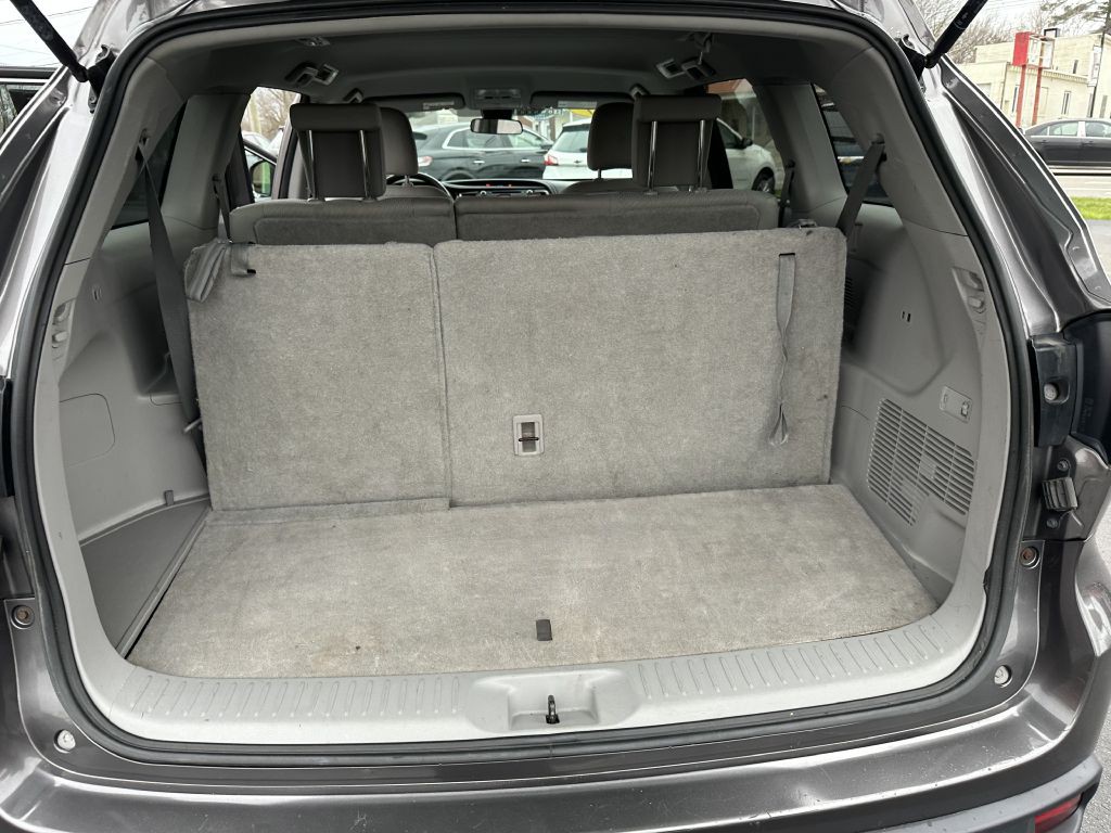 2017 Toyota Highlander Image 15