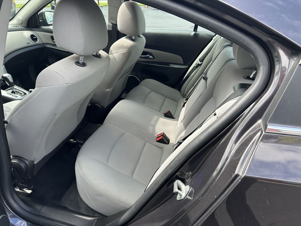 2014 Chevrolet Cruze Image 12