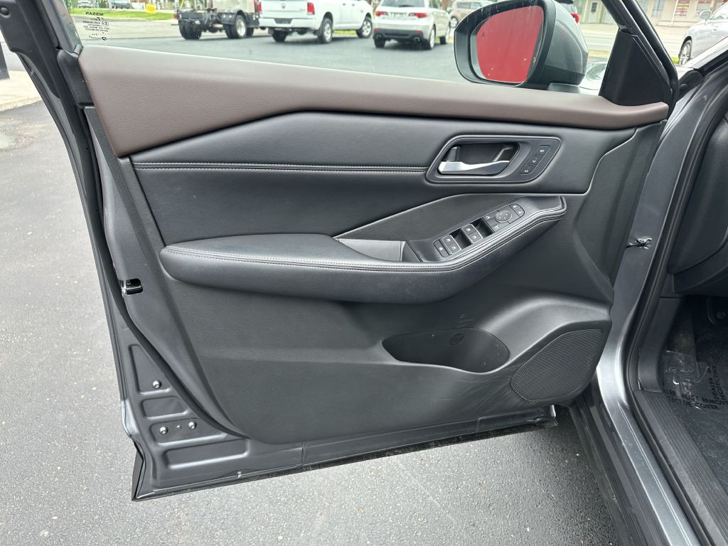 2023 Nissan Rogue Image 21