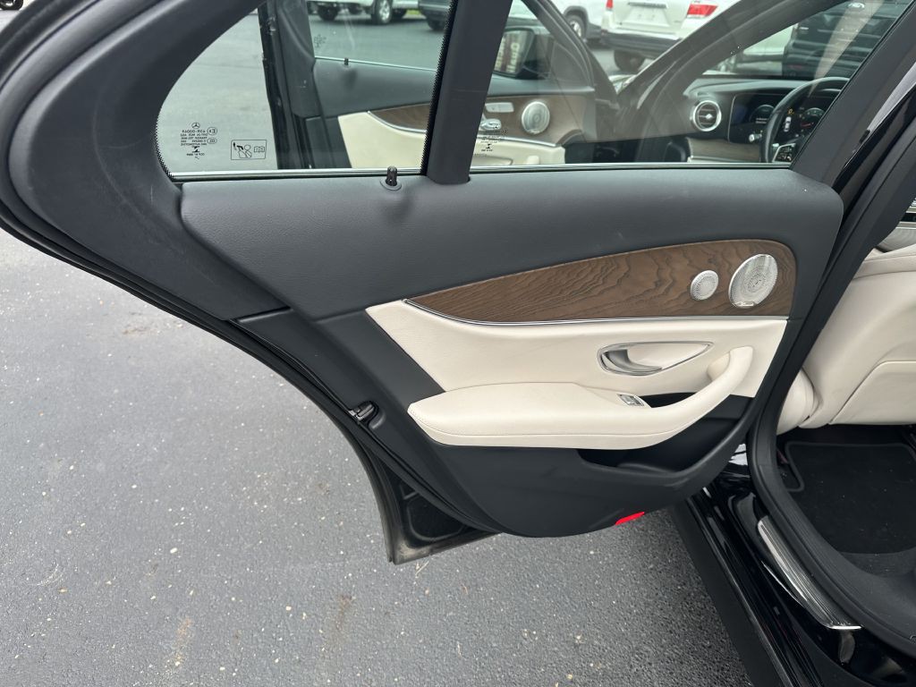 2022 Mercedes-Benz E-Class Image 21