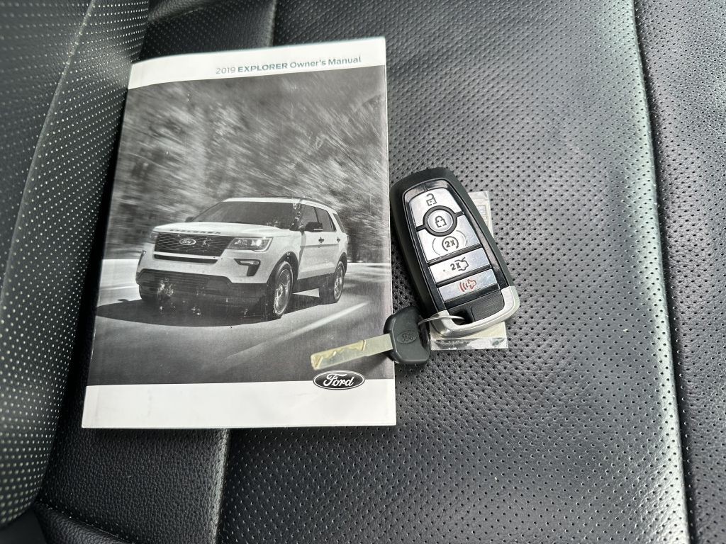 2019 Ford Explorer Image 25