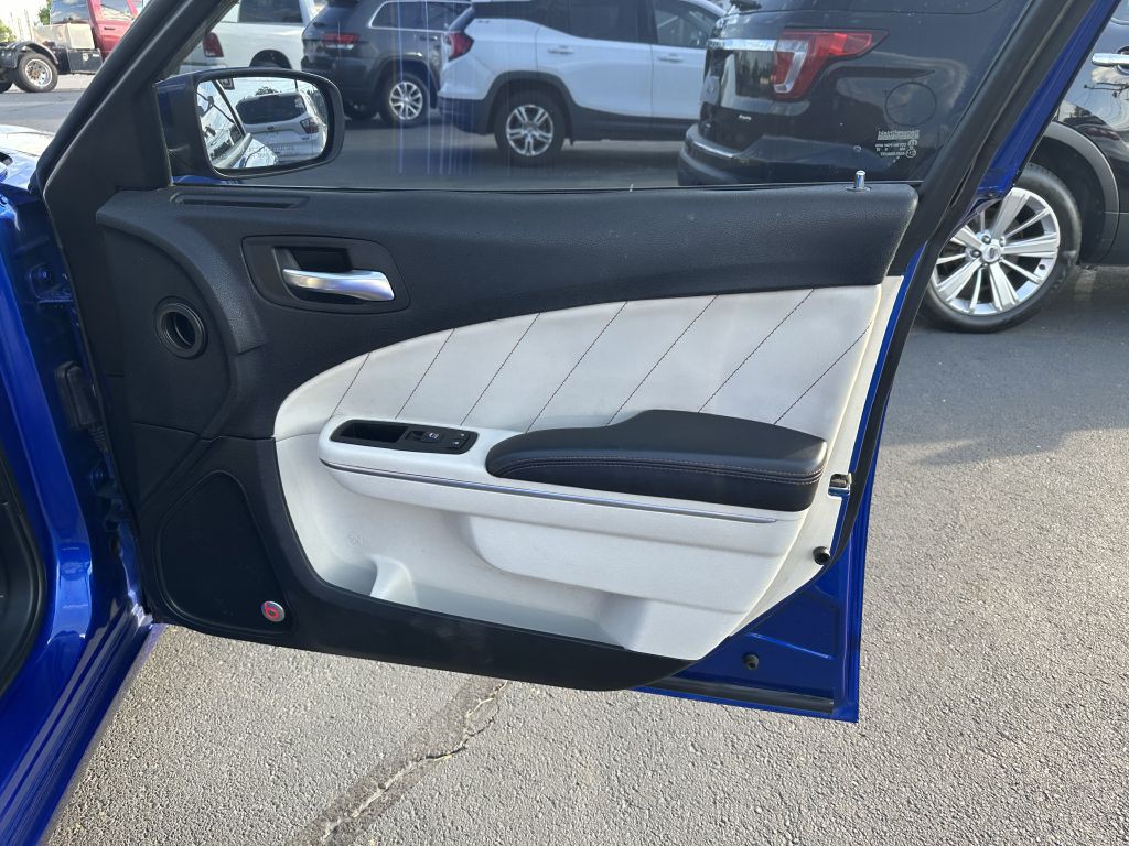 2018 Dodge Charger Image 35