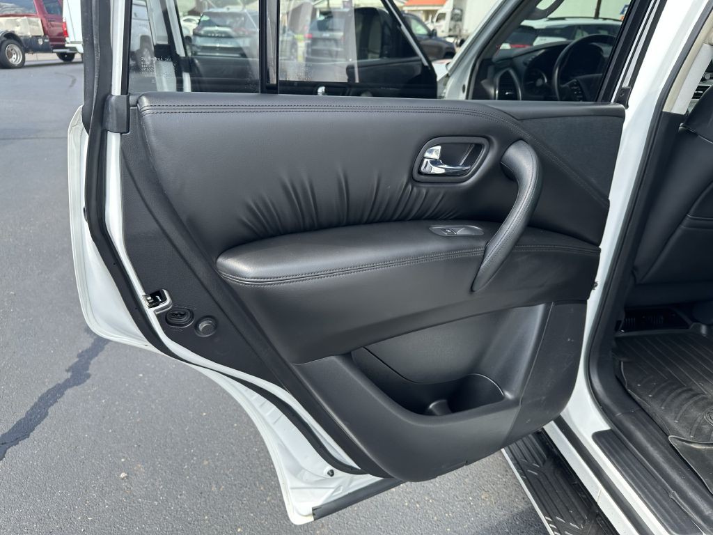 2021 Nissan Armada Image 25