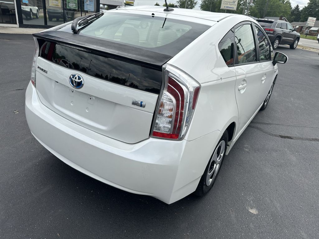 2012 Toyota Prius Image 5