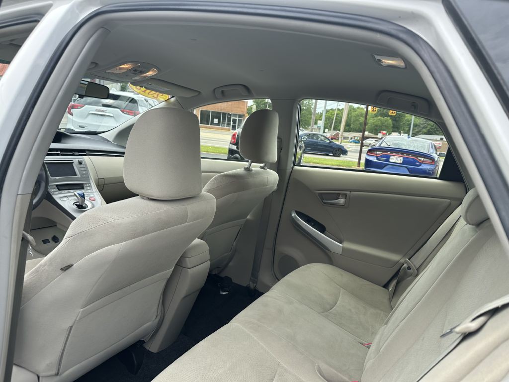 2012 Toyota Prius Image 14