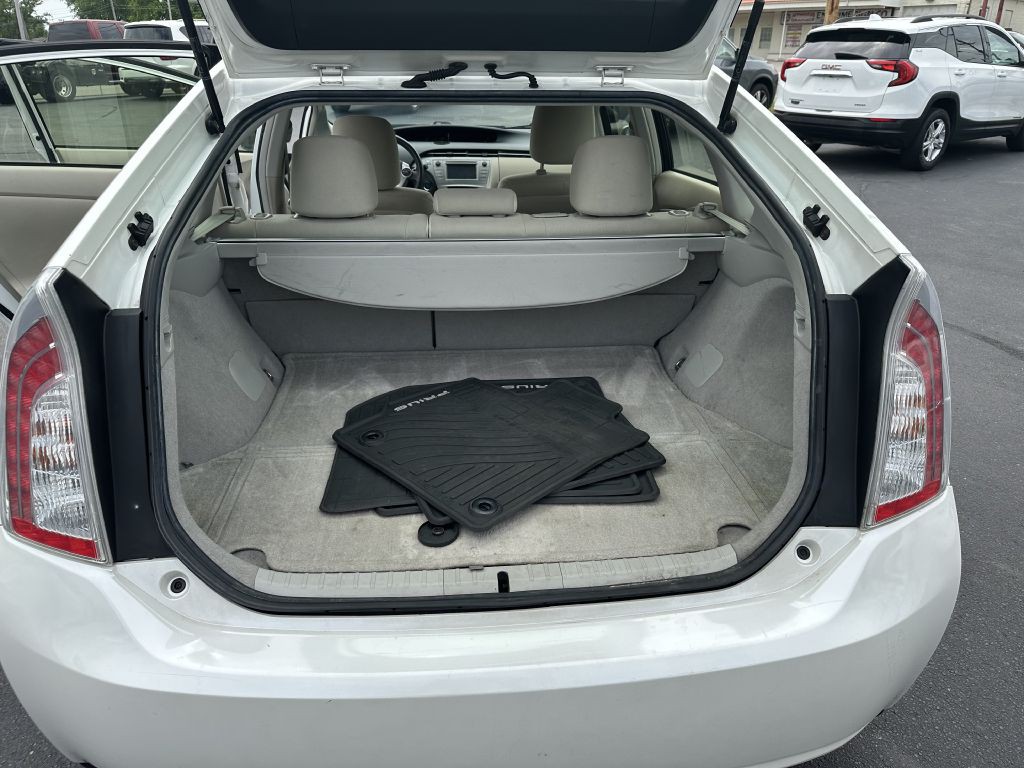 2012 Toyota Prius Image 15