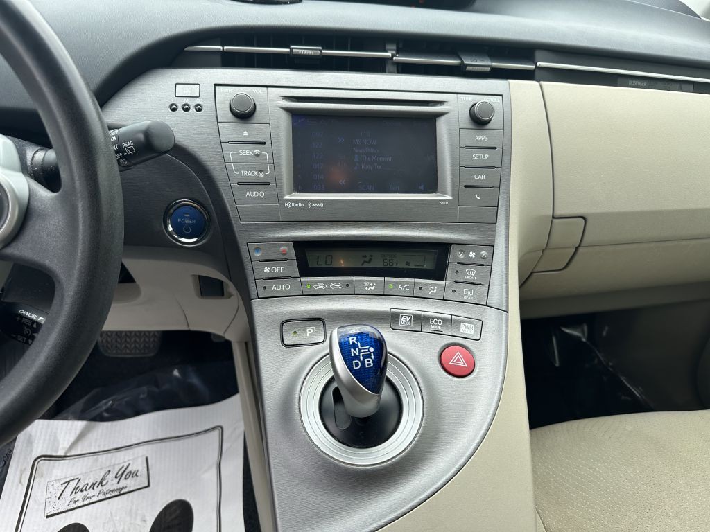 2012 Toyota Prius Image 18