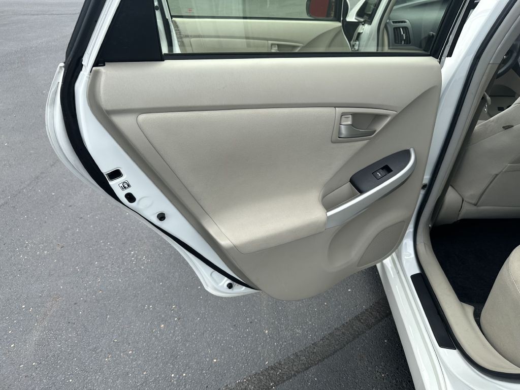 2012 Toyota Prius Image 20