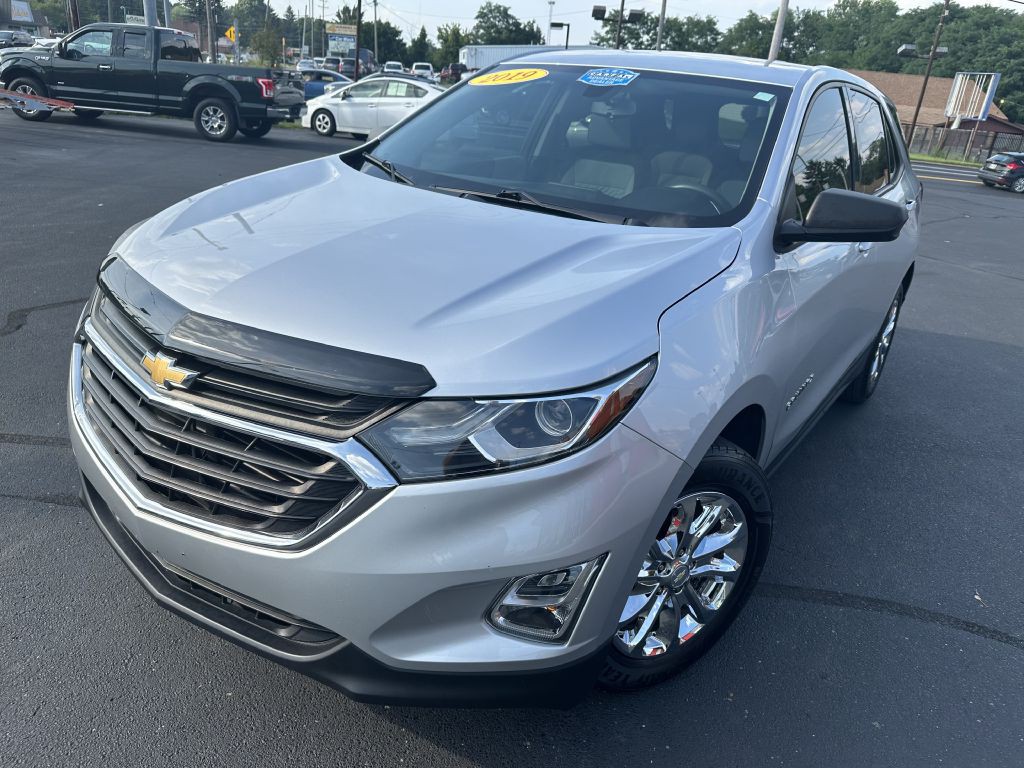 2019 Chevrolet Equinox Image 2