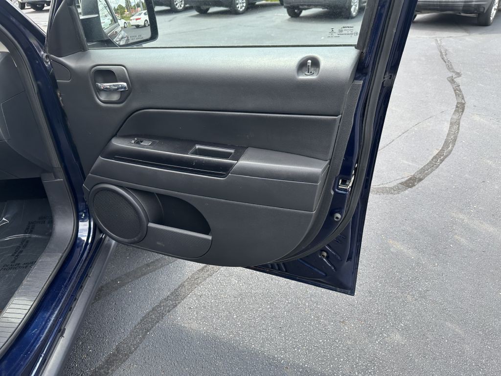 2016 Jeep Patriot Image 24