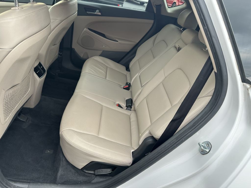 2017 Hyundai Tucson Image 15