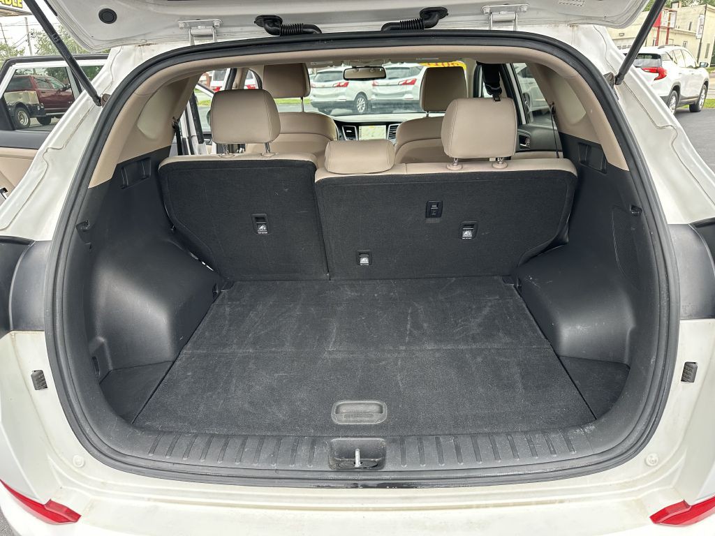 2017 Hyundai Tucson Image 17