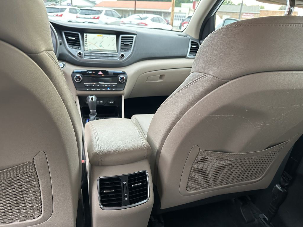 2017 Hyundai Tucson Image 18