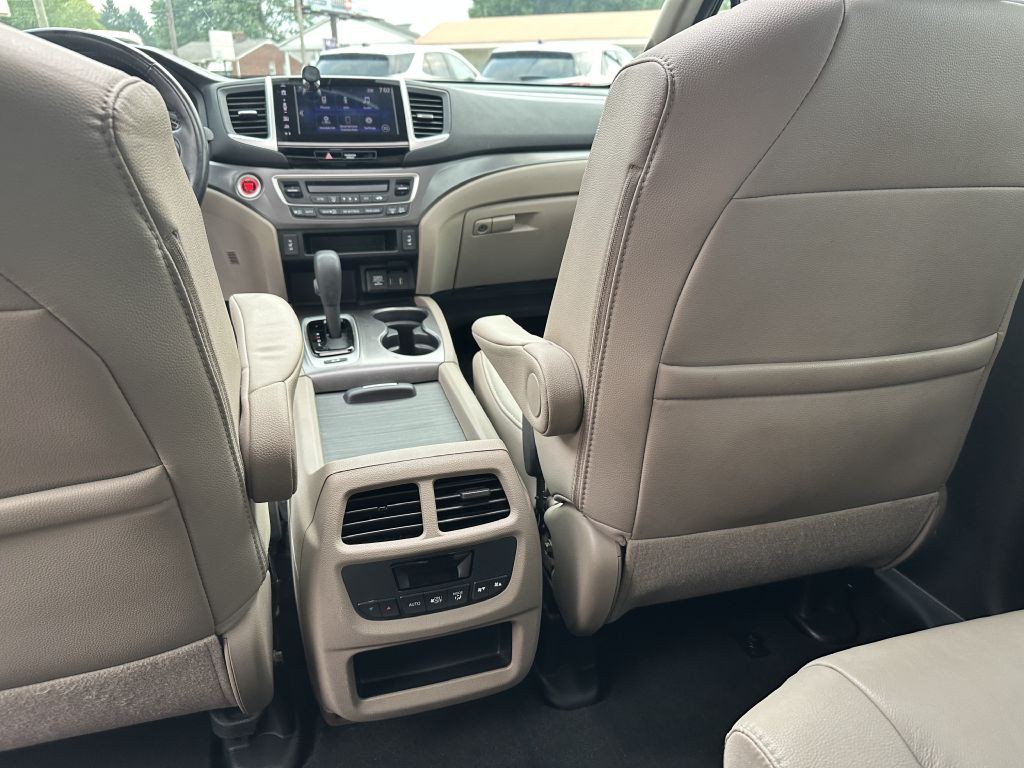 2018 Honda Pilot Image 18