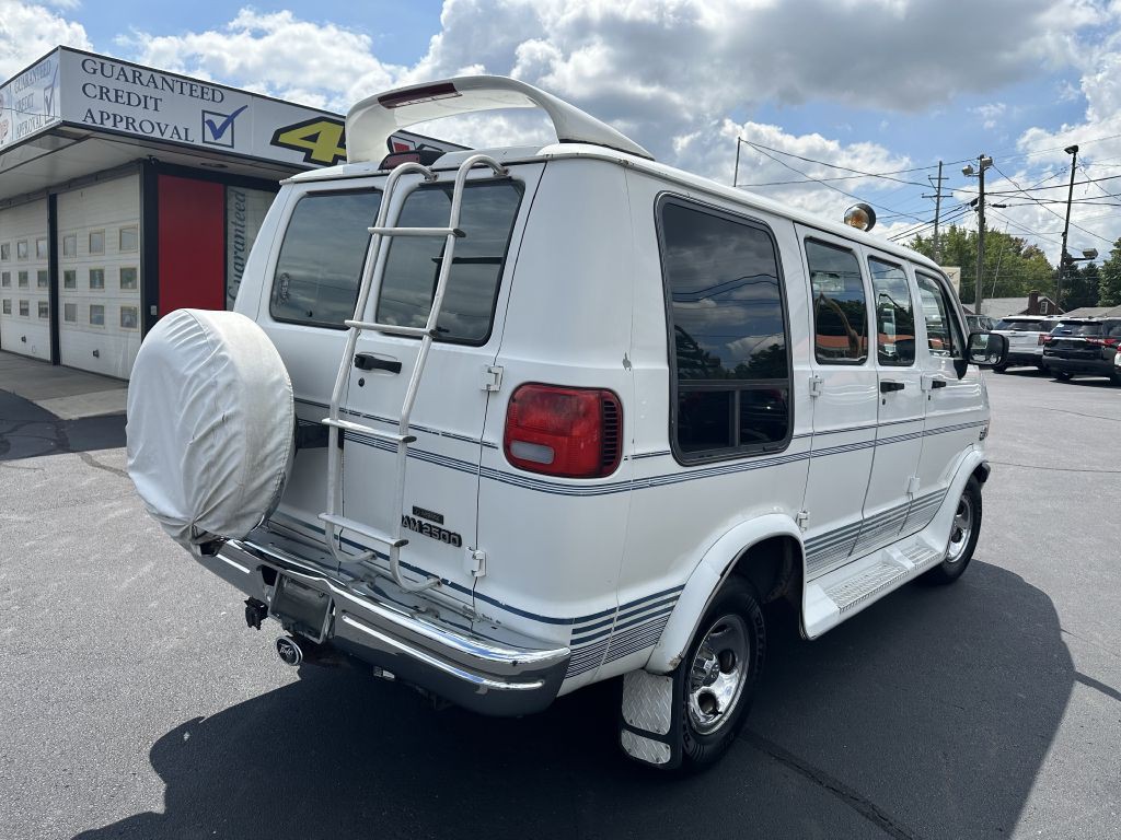 1996 Dodge Ram Van Image 5