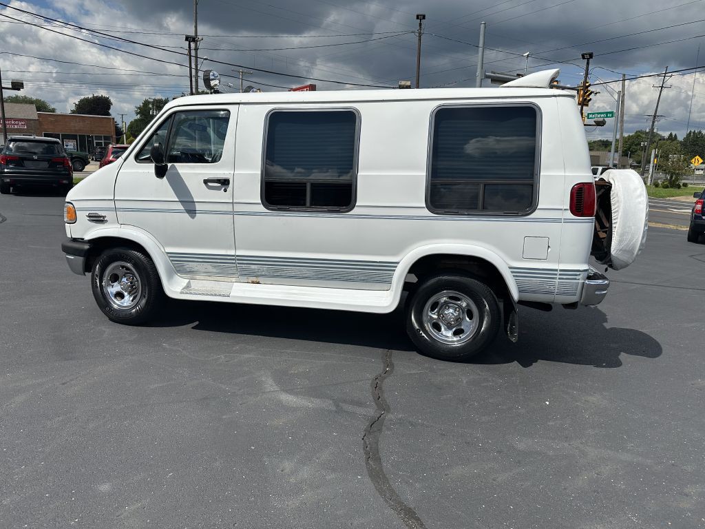 1996 Dodge Ram Van Image 7