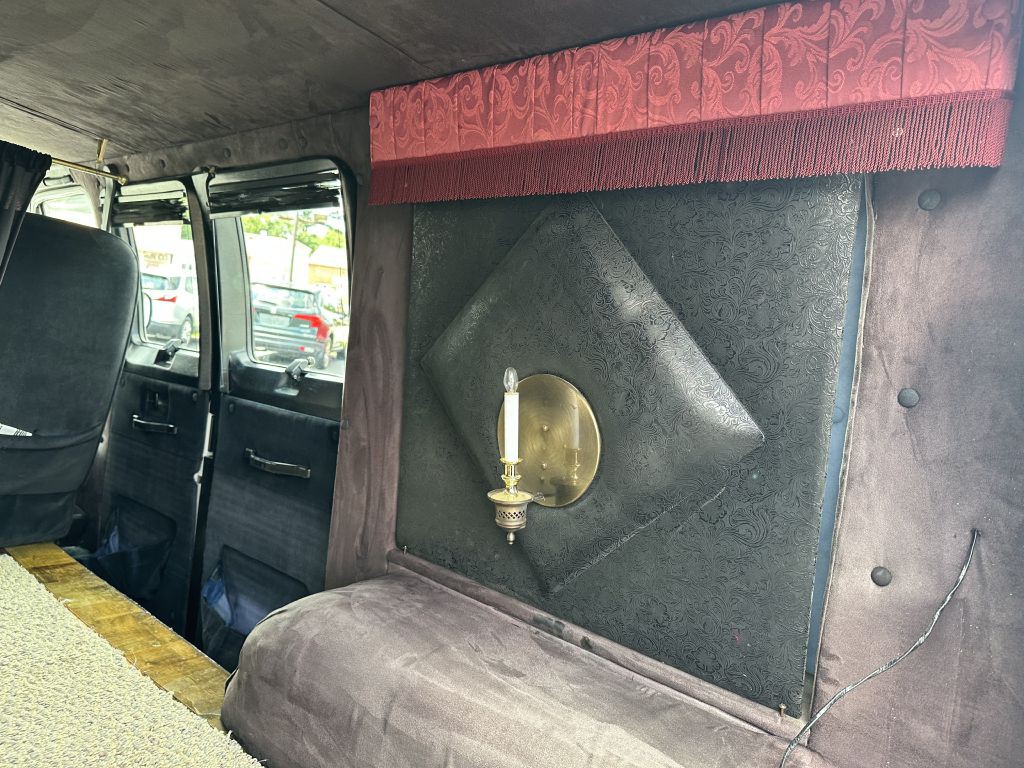 1996 Dodge Ram Van Image 14